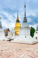 Tempel Wat Suan Dok in Chiang Mai; Thailand