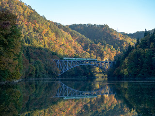 第一只見川橋梁の秋