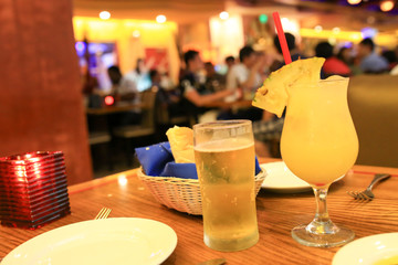 バーでのひととき