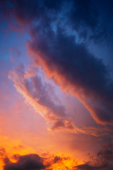 Fototapeta na wymiar sunset sky with dramatic clouds