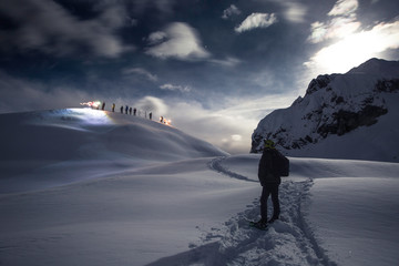 Ciaspolando sulla neve