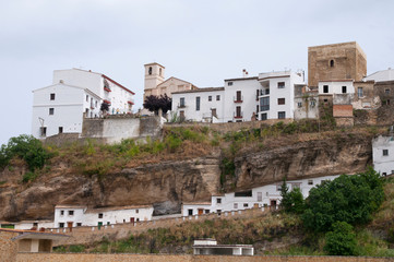 Fototapeta na wymiar Setenil de las Bodegas, Cádiz, Andalusien, Spanien