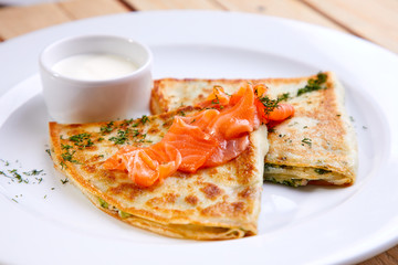 crepes with salmon