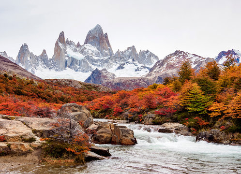 Arroyo del Salto and Mount Fitz Roy, Los Glaciares National Park, Santa Cruz Province, Patagonia, Argentina
