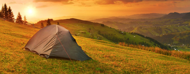 Camping in the autumn mountains © denis_333
