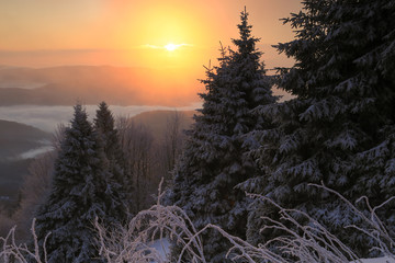 Wsch&oacute;d słońca