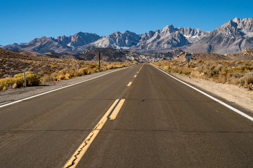 road to Eastern Sierra Nevada mountains and Inyo National Forest