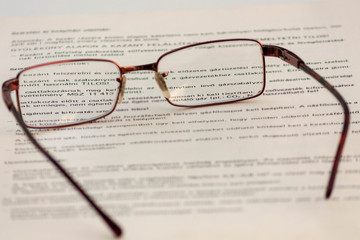 Reading eyeglasses and myopia