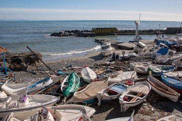 il porticciolo di Celle Ligure devastato da una mareggiata