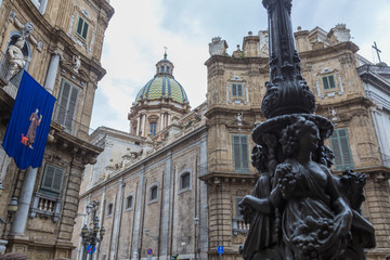Fototapeta na wymiar The famous baroque Quattro Canti square in Palermo, Sicily, Italy.