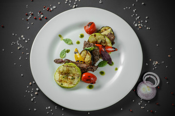 Grilled vegetables with meat