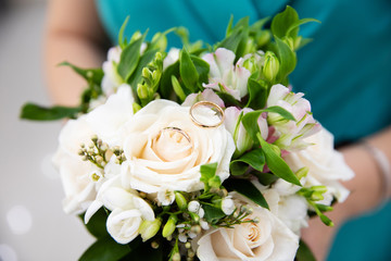 Bride holding her bouquet, closeup