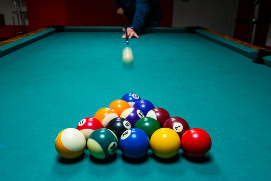 Billiard game picture