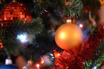 Obraz na płótnie Canvas Christmas ornaments on holiday 