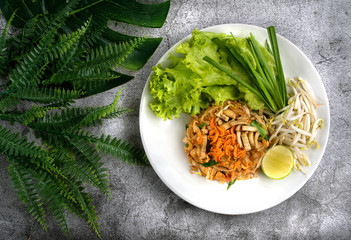 Pad Thai, Thai dish made of noodles and various ingredients, cooked without soup.
