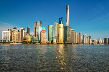 Fototapeta premium Shanghai skyline, Panoramic view of shanghai skyline and huangpu river, Shanghai China