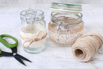 How to make glass jar decorated with lace and string