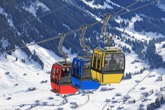 Seilbahn Tschentenalp, Adelboden, Alpen, Schweiz