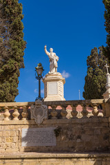 Obraz premium Rabat, Malta. Statue of st. Paul