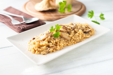 Risotto allo zafferano e funghi 