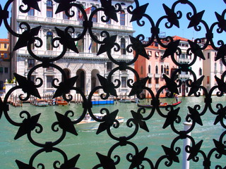 venecia enjaulada