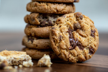 Details of a cookie with many drops of creamy and crunchy chocolate. Chocolate cookies.