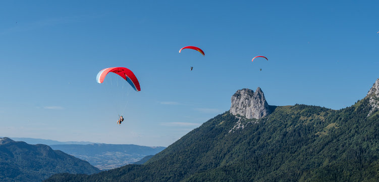 Vol de parapentes pr&egrave;s d'Annecy