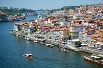 Fototapeta na wymiar Porto City Scape