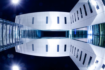 Kranhaus K&ouml;ln bei Nacht