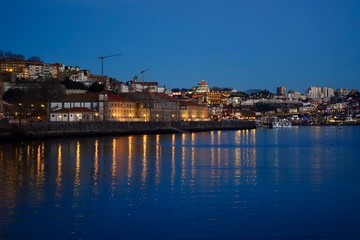 Fototapeta na wymiar Porto Night Reflections