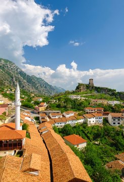 Bazaar Street, Bazaar Mosque (Xhamia e Pazarit) and Fortress, Kruja, Kruje, Durres Qar, Durres, Albania, Europe