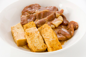 豚肉と豆腐の甘辛煮