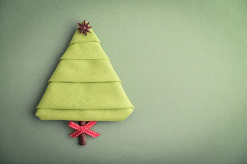 Napkin in the shape of a Christmas tree