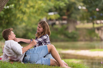 Fototapeta premium Couple in love enjoying picnic time