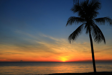 Naklejka na ściany i meble Beautiful sunrise on the sea