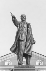 Fototapeta premium Sculpture of Lenin, Russian Communist leader