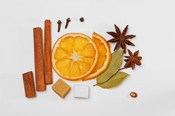 Diverse mulled wine / punch / tea condiments / spices and sugar cubes