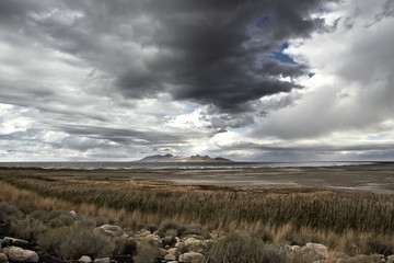 Obraz premium Antelope Island, State Park, Great Salt Lake in winter. USA, Utah
