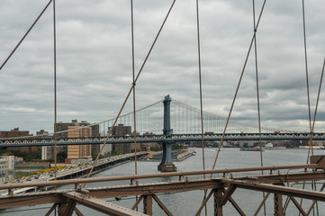 Obraz premium View of New York from the Brooklyn bridge