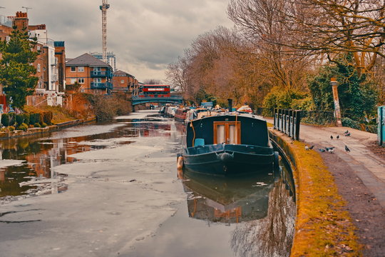 London Little Venice Frozen Canal