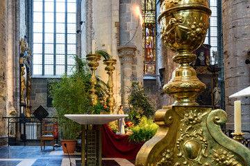 Fototapeta na wymiar Interiors of catholic cathedral in Christmas decorations