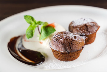 chocolate muffins with ice cream