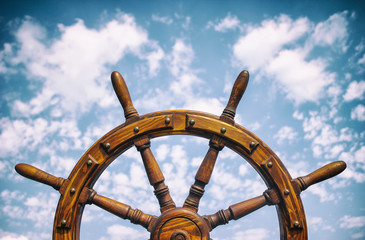 Steering wheel ship