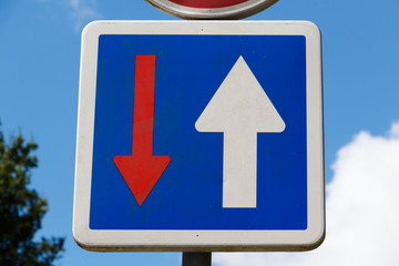 Panneau sens de priorité