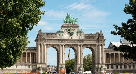 Obraz premium Triumphbogen, Jubelpark oder Park des 50-jährigen Jahrestags, Parc du Cinquantenaire, Brüssel, Belgien, Europa
