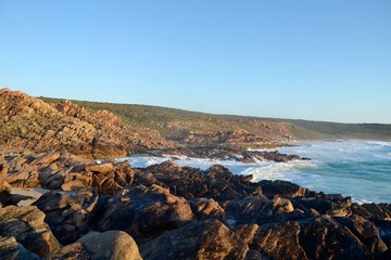 Fototapeta na wymiar Coastal view of the Indian Ocean - Waves on the rocks