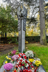 Cimetière du Père-Lachaise / Monument aux soldats polonais