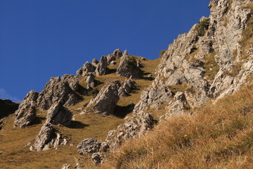 Fototapeta na wymiar Schroffe Felsen am Monte Grona (Luganer Alpen)