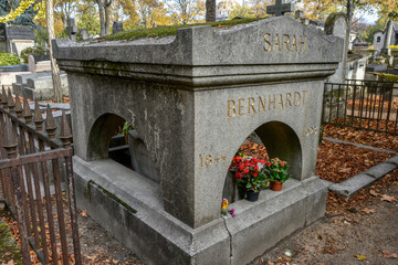 Cimetière du Père-Lachaise / Tombeau de Sarah Bernhardt / Comédienne