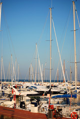 Fototapeta na wymiar Yachthafen an der Adria